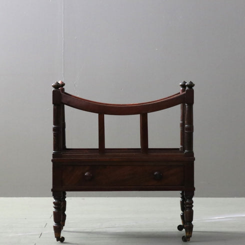 C273 ラック 木製 キャスター付き イギリス輸入家具 高さ74㎝ 幅43㎝ 奥行41㎝