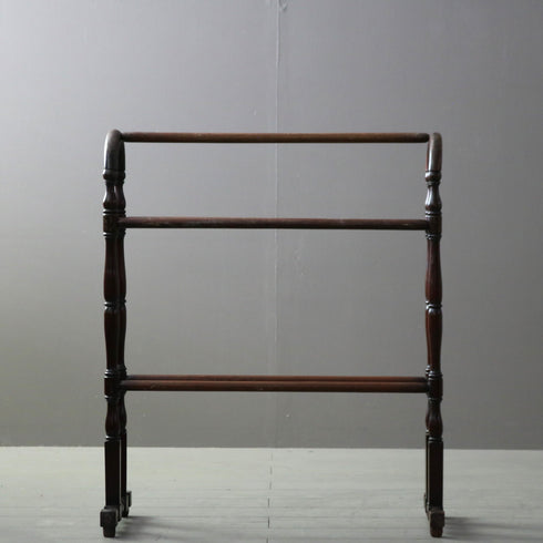 C276 タオルハンガー 木製 イギリス輸入家具 高さ80㎝ 幅67㎝ 奥行30㎝