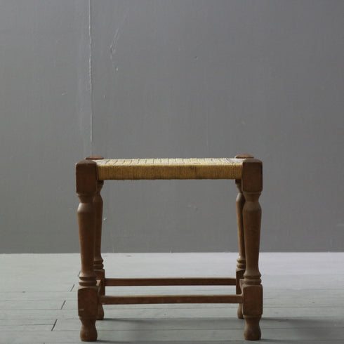 C278 フットスツール 木製 イギリス輸入家具 高さ29㎝ 幅30㎝ 奥行30㎝