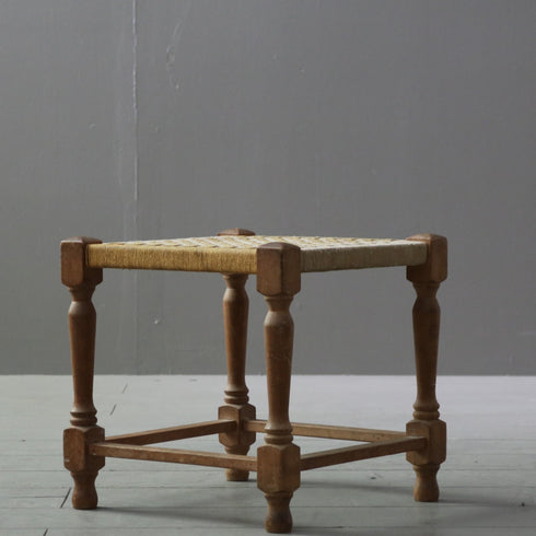 C278 フットスツール 木製 イギリス輸入家具 高さ29㎝ 幅30㎝ 奥行30㎝