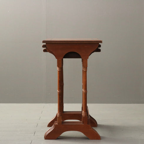 C287 ネストテーブル 木製 イギリス輸入家具 高さ63㎝ 幅55㎝ 奥行37㎝