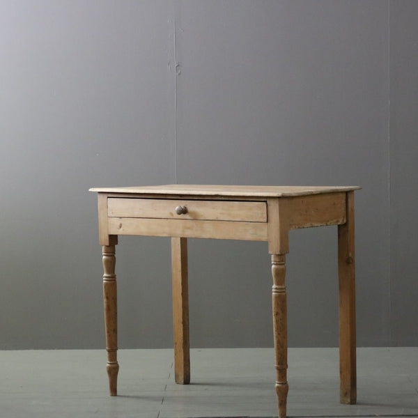 C292 アンティークデスク 木製 イギリス輸入家具 高さ74㎝ 幅89㎝ 奥行45㎝