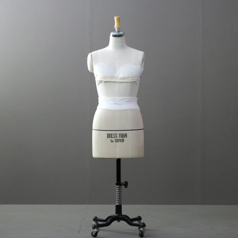 B314 トルソ 女性 什器 高さ144㎝ 幅37㎝ 奥行32㎝