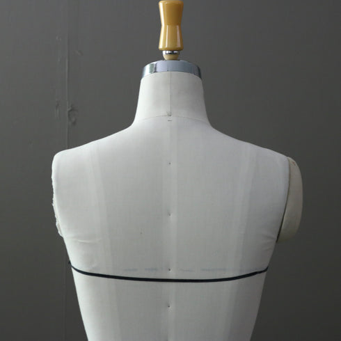 B314 トルソ 女性 什器 高さ144㎝ 幅37㎝ 奥行32㎝