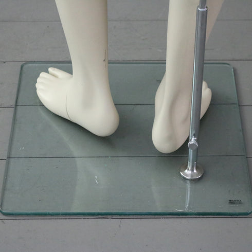 B315 脚マネキン 男性 什器 高さ112㎝ 幅41㎝ 奥行41㎝