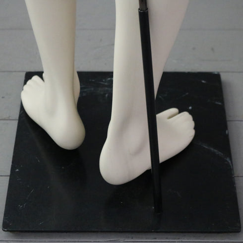 B316 脚マネキン 男性 什器 高さ113㎝ 幅36㎝ 奥行42㎝