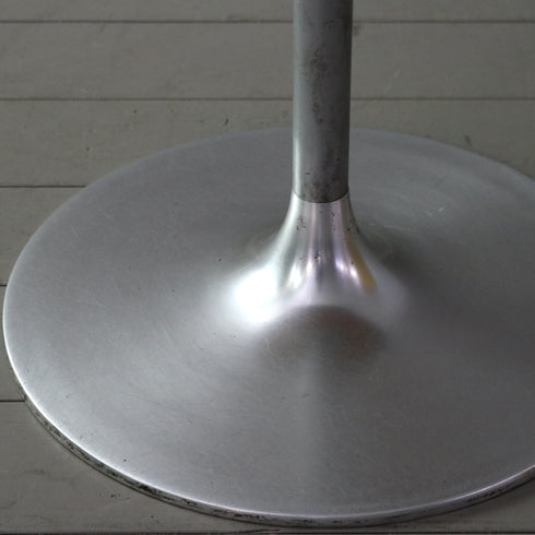 C321 丸テーブル レトロ 高さ70㎝ 幅75㎝ 奥行75㎝