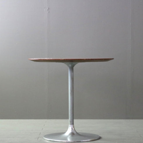 C322 丸テーブル レトロ 高さ70㎝ 幅75㎝ 奥行75㎝