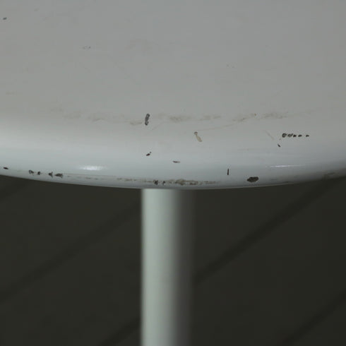 C324 ラウンドテーブル 白 什器 高さ71㎝ 直径61㎝