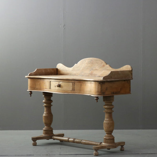 C332 アンティークデスク 木製 イギリス輸入家具 高さ86㎝ 幅108㎝ 奥行44㎝