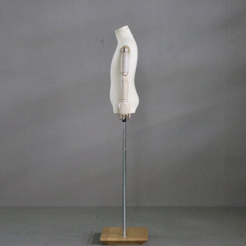 B122 トルソ 子ども 什器 高さ125㎝ 幅36㎝ 奥行27㎝