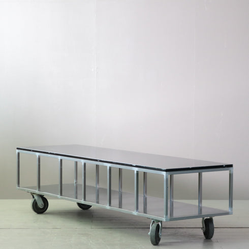 C390 ローボード キャスター付き 金属製 什器 高さ55㎝ 幅215㎝ 奥行60㎝