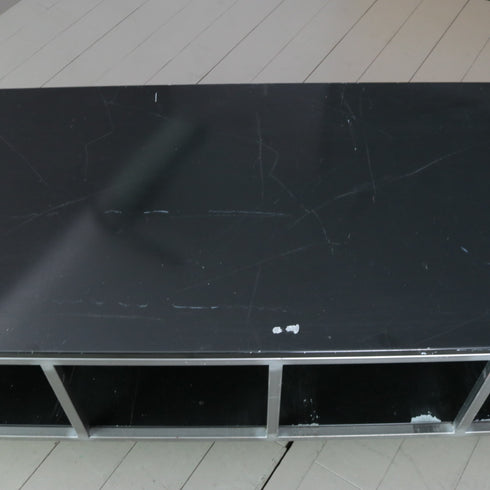 C390 ローボード キャスター付き 金属製 什器 高さ55㎝ 幅215㎝ 奥行60㎝