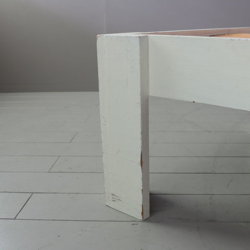 C354 ローテーブル 白 展示台 木製 什器 高さ40㎝ 幅120㎝ 奥行90㎝