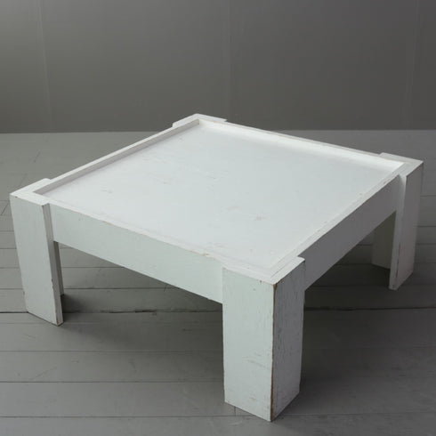 C352 ローテーブル 白 展示台 木製 什器 高さ40㎝ 幅90㎝ 奥行90㎝