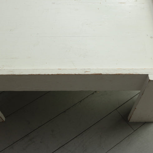 C352 ローテーブル 白 展示台 木製 什器 高さ40㎝ 幅90㎝ 奥行90㎝