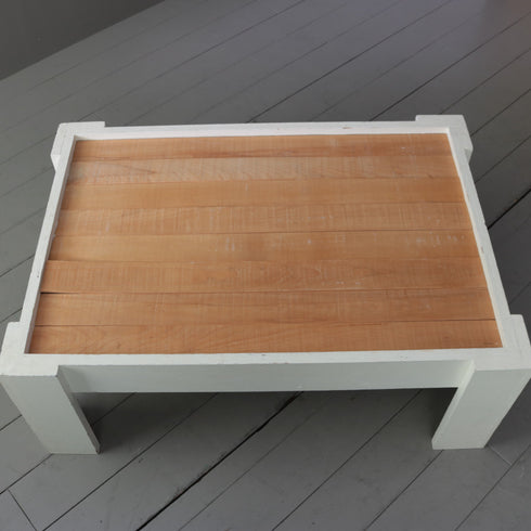 C353 ローテーブル 白 展示台 木製 什器 高さ40㎝ 幅120㎝ 奥行90㎝