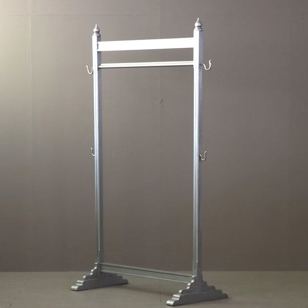 A409 ハンガーラック 木製 什器 高さ173㎝ 幅110㎝ 奥行47㎝