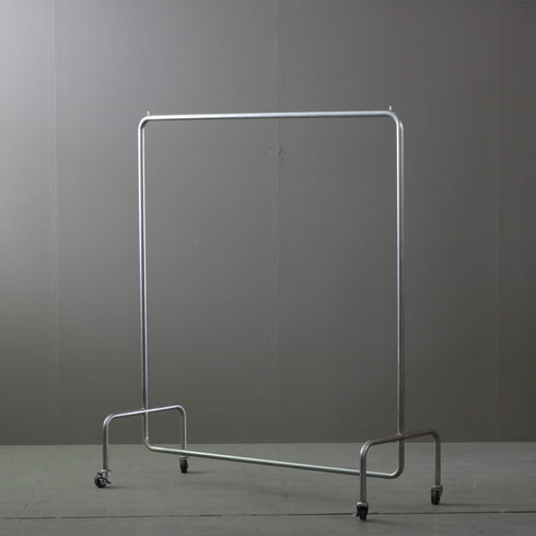 A68 ハンガーラック キャスター付き 金属製 什器 高さ138㎝ 幅120㎝ 奥行46㎝