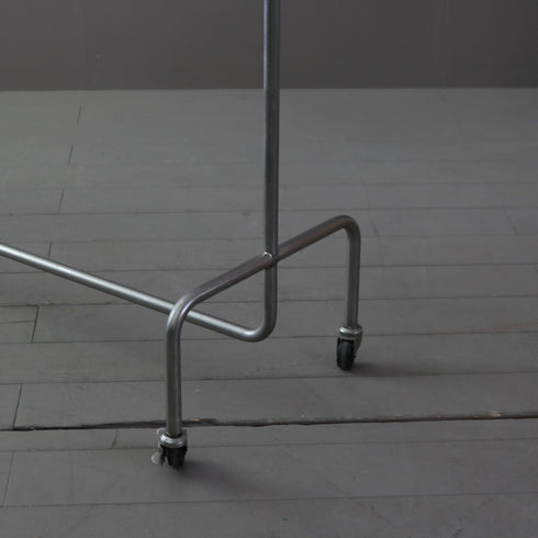 A68 ハンガーラック キャスター付き 金属製 什器 高さ138㎝ 幅120㎝ 奥行46㎝