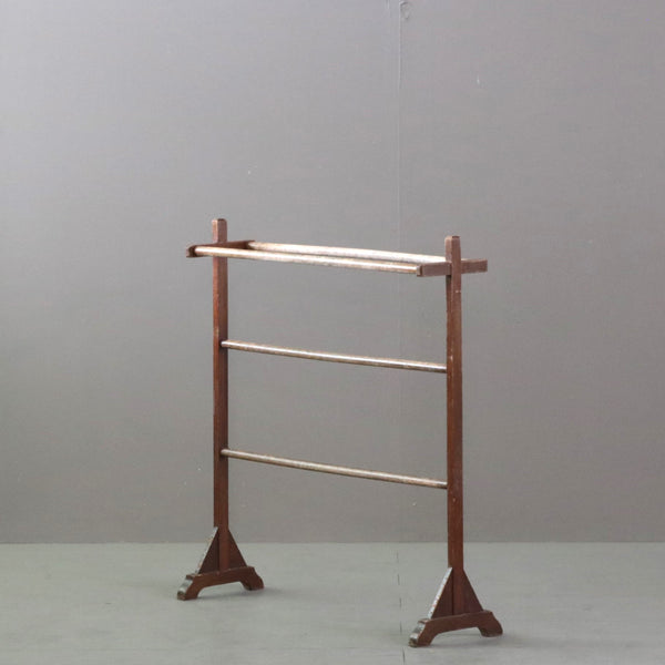 C436 ヨーロッパヴィンテージ クロスモチーフ タオルラック|木製ディスプレイスタンド 高さ79㎝幅73㎝奥行き22㎝