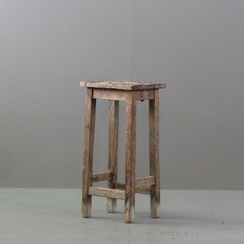 C444 スツール 木製 輸入家具 高さ61㎝ 幅31㎝ 奥行き25㎝