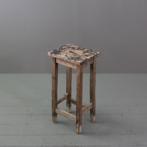 C444 スツール 木製 輸入家具 高さ61㎝ 幅31㎝ 奥行き25㎝