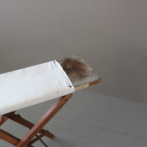 C455 折り畳み式アイロン台 木製 イギリス輸入家具 高さ78㎝ 幅115㎝ 奥行35㎝