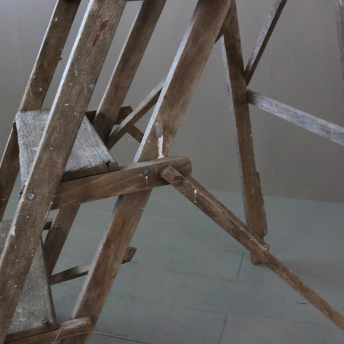 C457 ステップラダー 木製 輸入家具 高さ118㎝ 幅47㎝ 奥行き83㎝