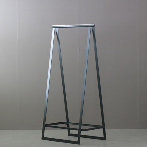 A470 ハンガーラック 金属製 什器 高さ156㎝ 幅75㎝ 奥行き50㎝