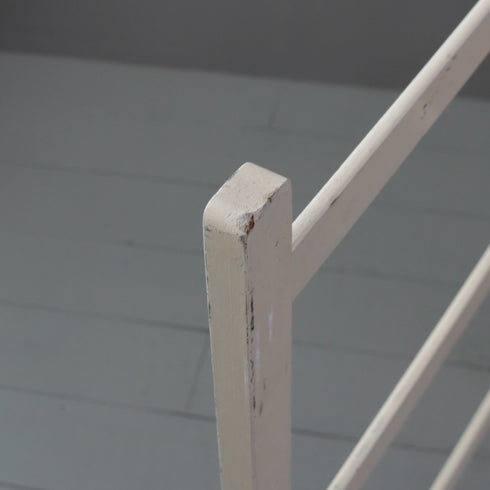 C473 白タオルラック 折り畳み式 木製 イギリス輸入家具 高さ90㎝幅69㎝ 奥行7㎝