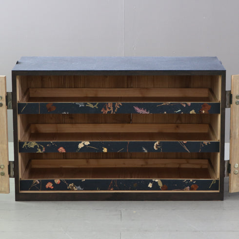 P593 桐箪笥×ロスフラワーパネコ Circlife(サークライフ) KANNON(BLACK) 高さ57㎝ 幅90㎝ 奥行42㎝