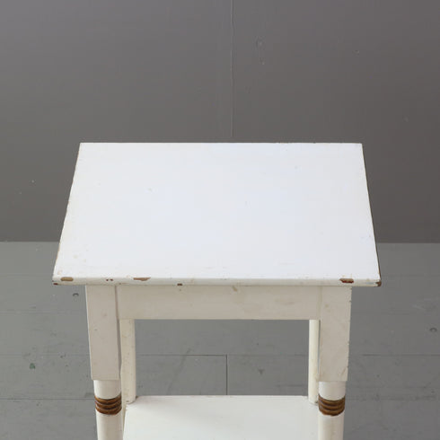 C491 白サイドテーブル 木製 輸入家具 高さ73㎝ 幅44㎝ 奥行36㎝