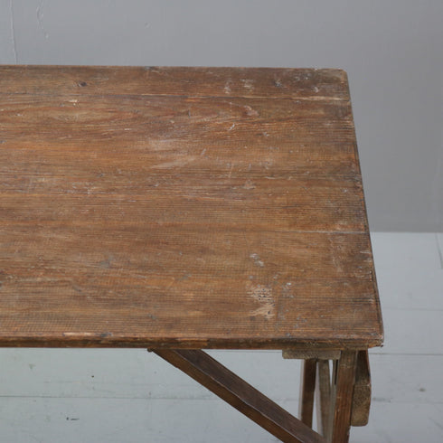 【C496】 ヴィンテージ 折りたたみ テーブル 木製 イギリス輸入家具 高さ76㎝ 幅136㎝ 奥行き65㎝