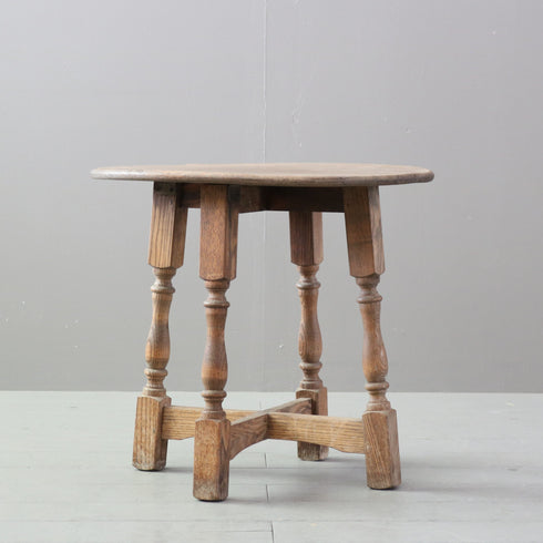 C504 サイドテーブル 木製 輸入家具 高さ47㎝ 幅51㎝ 奥行51㎝