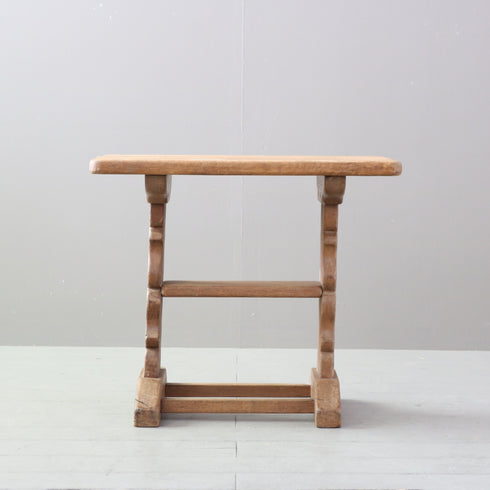 C506 サイドテーブル 木製 イギリス輸入家具 高さ52㎝ 幅60㎝ 奥行40㎝