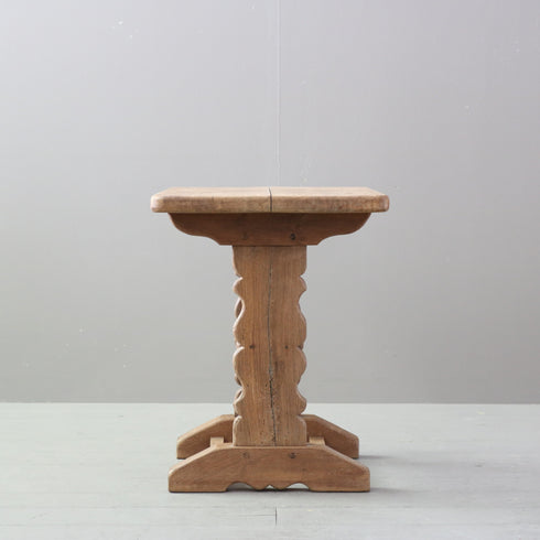 C506 サイドテーブル 木製 イギリス輸入家具 高さ52㎝ 幅60㎝ 奥行40㎝