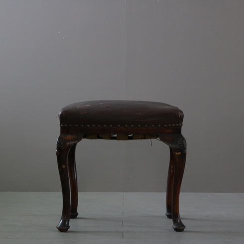 C515 レザースツール 木製 猫脚 イギリス輸入家具 高さ52㎝ 幅52㎝ 奥行42㎝