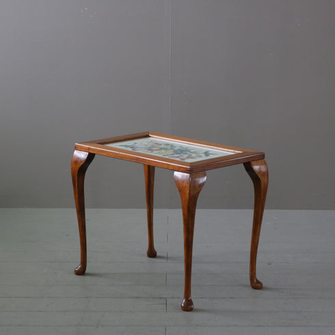 C516 サイドテーブル 天板ガラス 猫脚 木製 イギリス輸入家具 高さ48㎝ 幅59㎝ 奥行38㎝