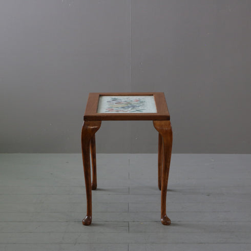 C516 サイドテーブル 天板ガラス 猫脚 木製 イギリス輸入家具 高さ48㎝ 幅59㎝ 奥行38㎝