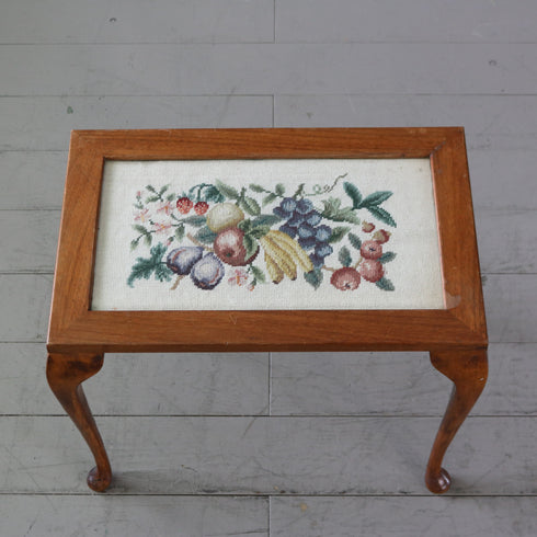 C516 サイドテーブル 天板ガラス 猫脚 木製 イギリス輸入家具 高さ48㎝ 幅59㎝ 奥行38㎝