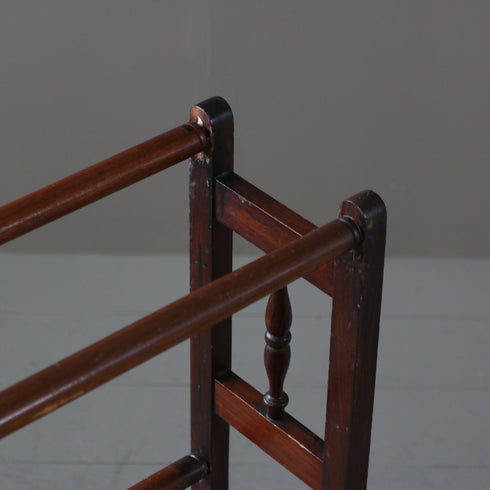 C517 タオルハンガーラック 木製 イギリス輸入家具 高さ83㎝ 幅76㎝ 奥行25㎝