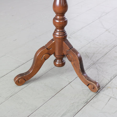 C519 サイドテーブル 木製 イギリス輸入家具 高さ59㎝ 幅54㎝ 奥行54㎝