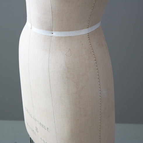 B540 トルソ レディース キャスター付き 什器 高さ155㎝ 幅35㎝ 奥行33㎝