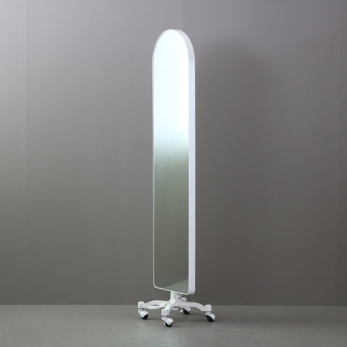 D541 スタンドミラー 片面 キャスター付き 什器 高さ160㎝ 幅36㎝ 奥行30㎝