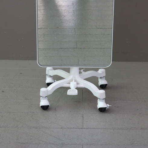 D541 スタンドミラー 片面 キャスター付き 什器 高さ160㎝ 幅36㎝ 奥行30㎝