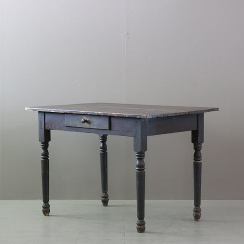 C545 引き出し付きテーブル 展示台 木製 什器 高さ71㎝ 幅107㎝ 奥行69㎝