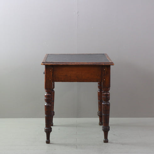 C547 引き出し付きテーブル 展示台 木製 什器 高さ78㎝ 幅91㎝ 奥行67㎝