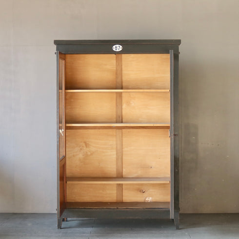 0402 アンティークキャビネット