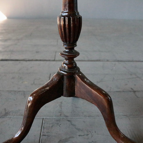 025 アンティークサイドテーブル